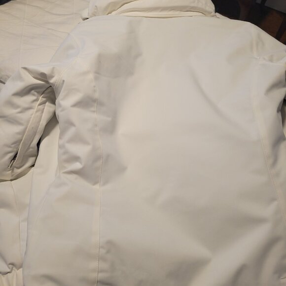 Descente Womens White Ski Jacket with removable hood - Picture 6 of 10